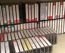Audiokassetten und Filmbehälter